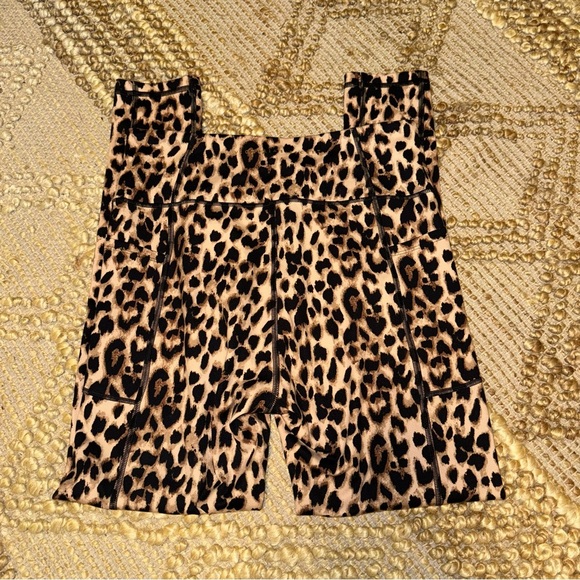 Victoria's Secret Leopard Print Pocket Leggings - Picture 3 of 6